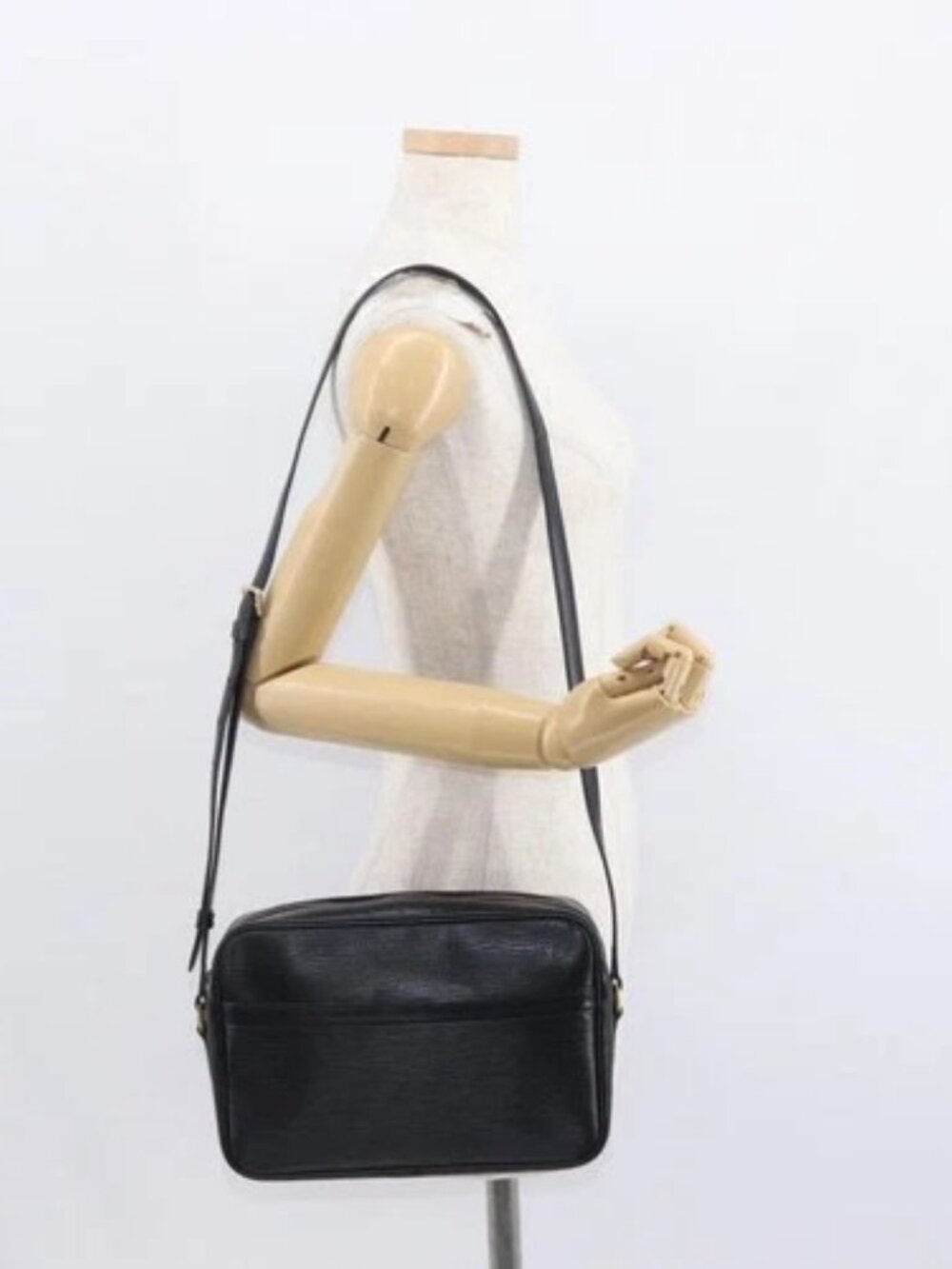 LOUIS VUITTON Epi Trocadero 27 Shoulder Bag Black M52312 LV Auth 155377A - Picture 14 of 16